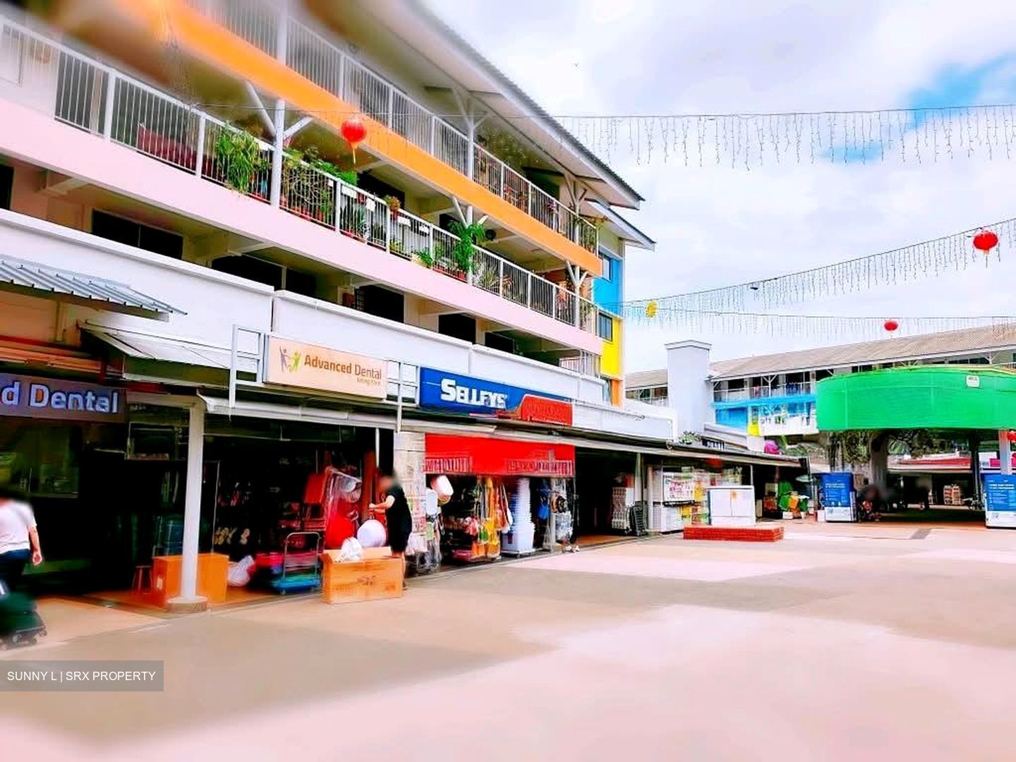 Hong Kah Ville (D22), Shop House #582650111